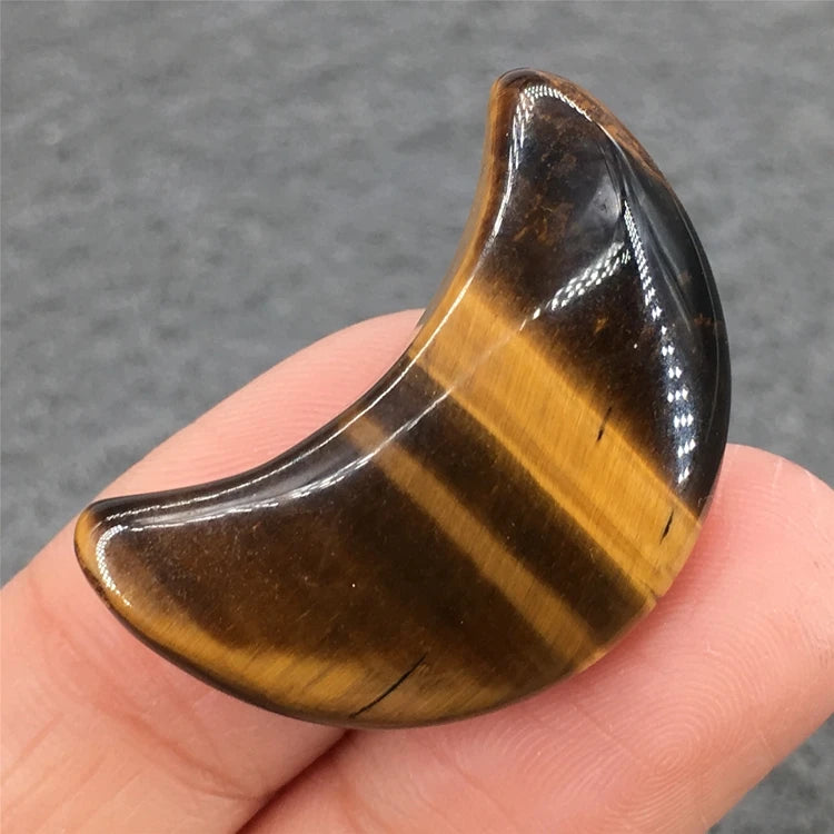2026 Healing Energy Natural tiger eye Moons Face Carvings Crafts Crystal Moon