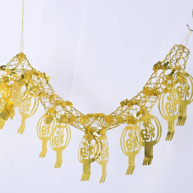 Hot Selling Outdoor Golden Lantern Foil Garland Wire for New Year and Birthday Decor 2023