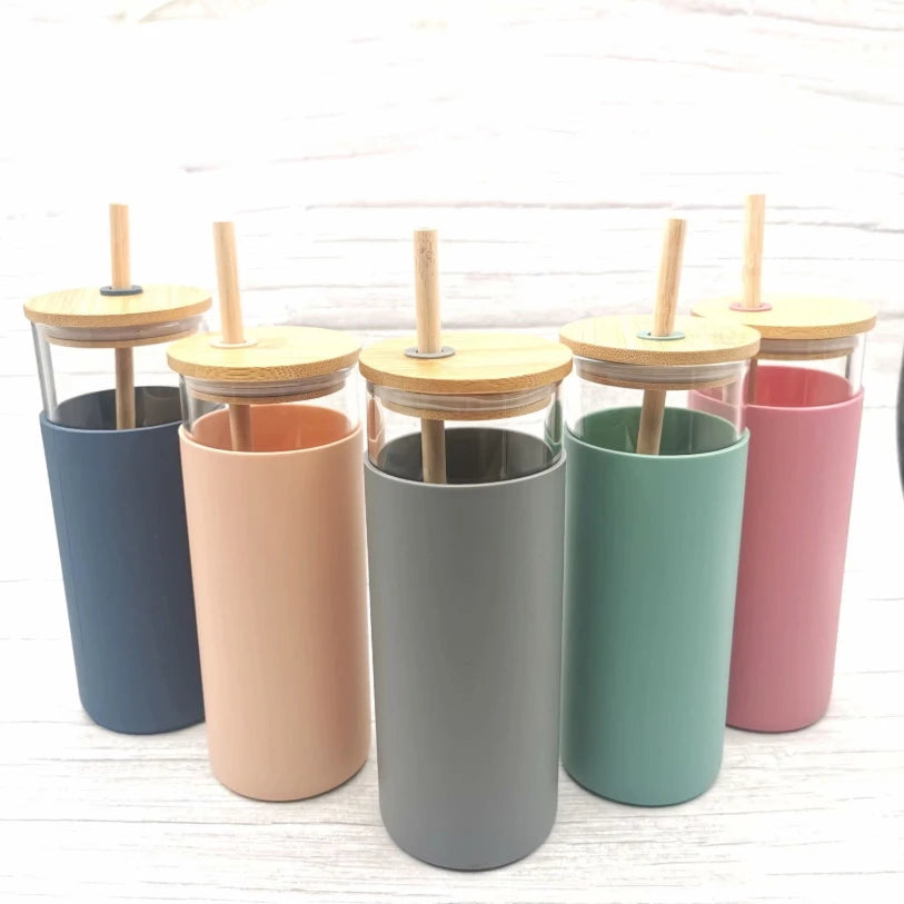 New Design Silicone Sleeve High Borosilicate Glass Tumbler with Bamboo Lid and Straw