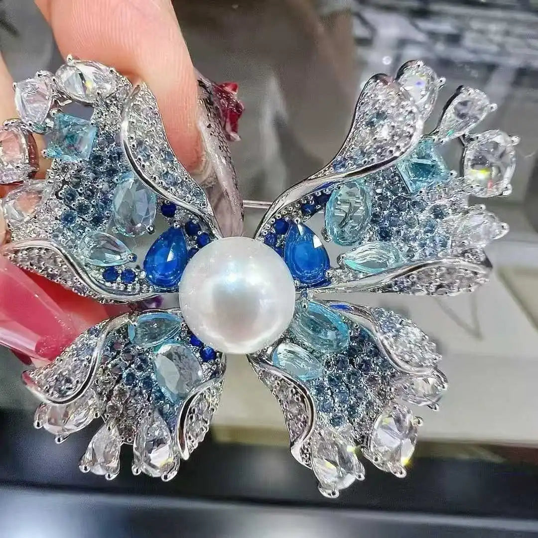 New Ice Blue 8-9mm Butterfly Brooch with Freshwater Pearls Popular Dress Jewelry for Women