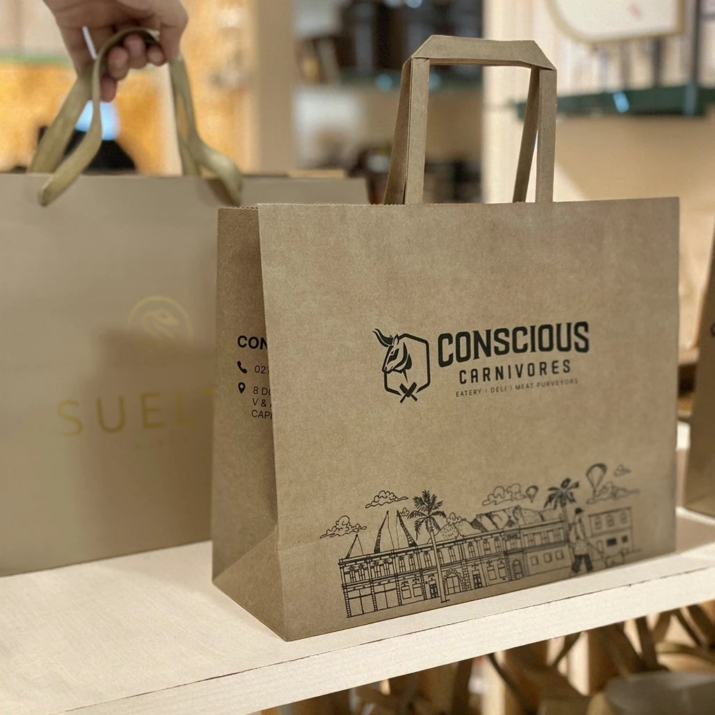 Wholesale Customized Kraft Paperboard Tote Bag with Twist Handle Fancy Shopper for Gift Shop Garment Kraft Paper Bag