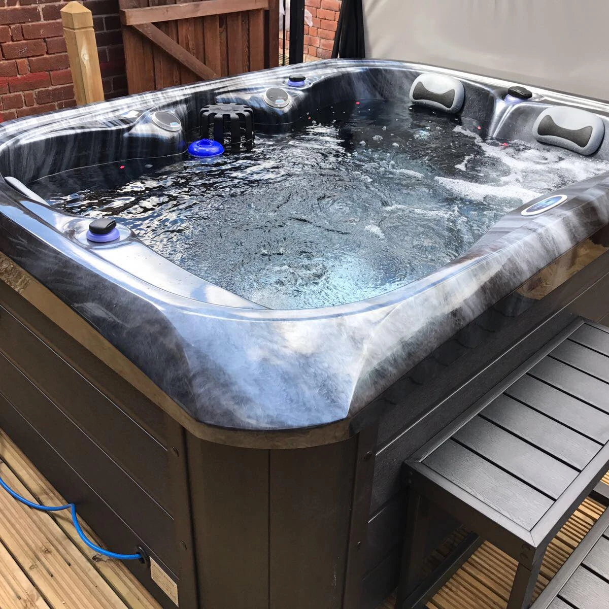 Sunrans 3 Person whirlpool Outdoor Spa