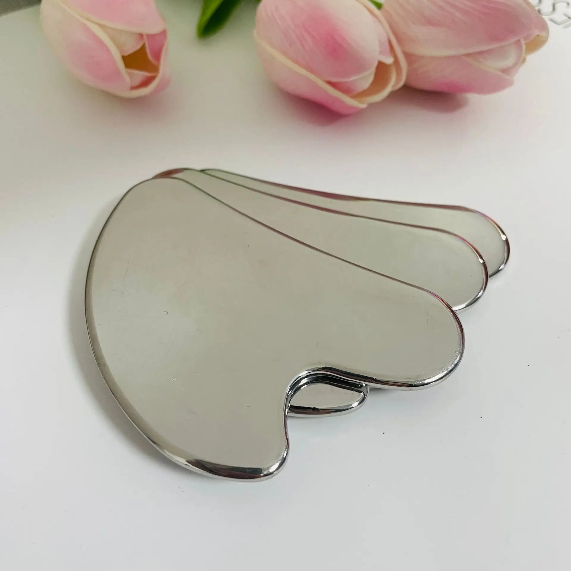DIY Custom Stainless Steel Gua Sha Tool Middle Size Heart Shape Guasha Scraping Massage Tool for Body Therapy Guasha Board