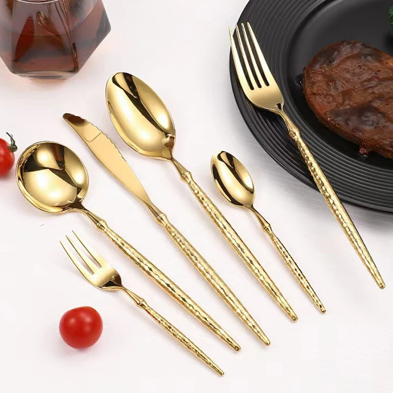 Hot Selling New 304 Stainless Steel Ballet Hammer Pattern Round Handle Knife Fork and Spoon Luxury Wedding Western Cutlery Set