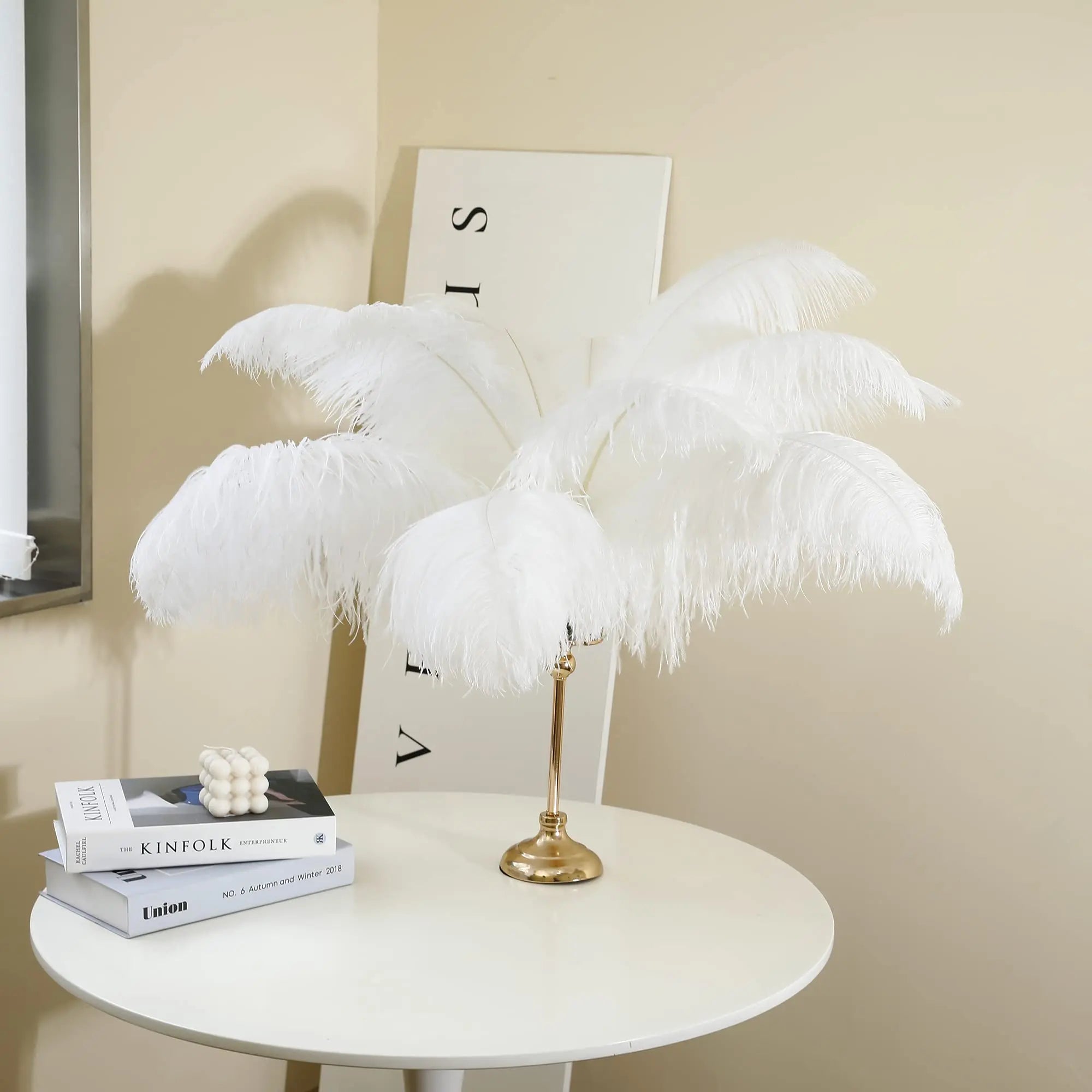 Wholesale Dyed 25-55cm White Ostrich Feather Soft Dresses Wedding Stage Decorations Easter Party Home DIY