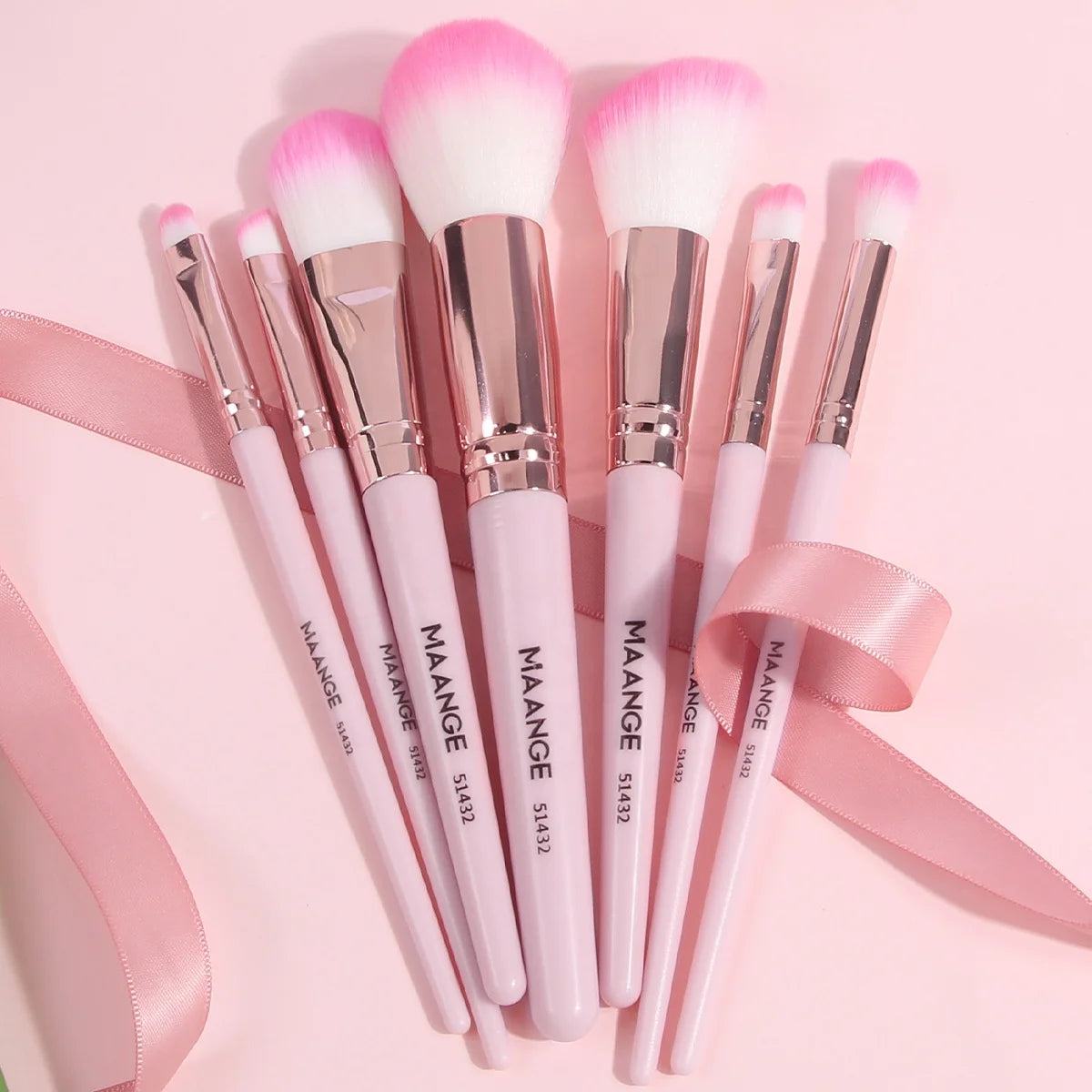 MAANGE 7pcs Cute pink Cosmetic Brushes Plastic Handle High Nylon Hair Wholesale Makeup Brush Set