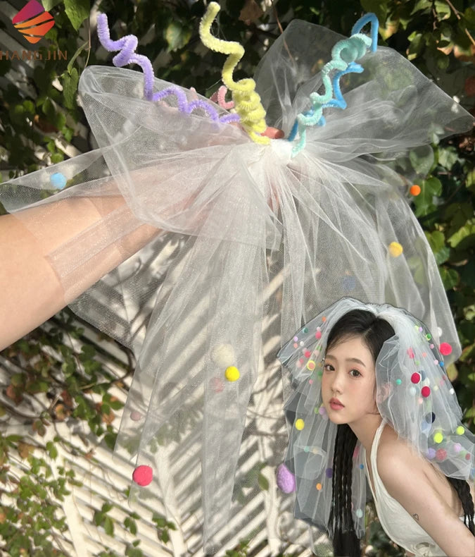 White Puffy 3-Tier Bridal Short Veil 3 Layers Tulle DIY Wedding Veil With Colorful Pom Poms Balls Decoration Party Shoulder Veil