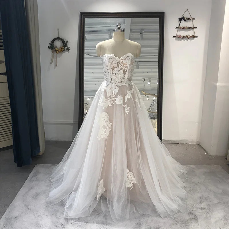 Strapless Appliqued Tulle Bridal Gowns Lace A-Line Court Train Sweetheart Wedding Dress Bridal Gowns Rl012