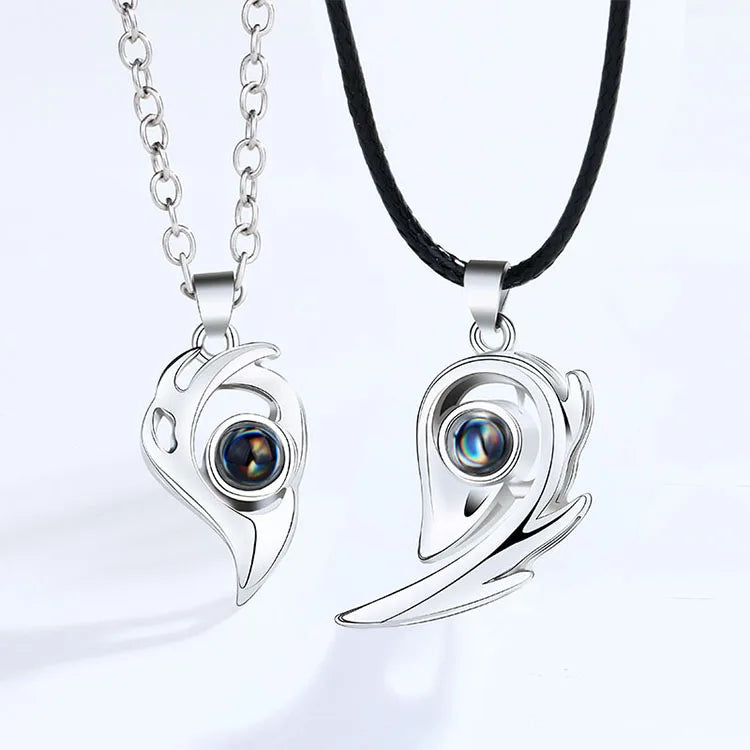 G1968 Jewelry Magnetic Necklace Heart Splicing Projection 100 Languages I Love You Necklace for Couple