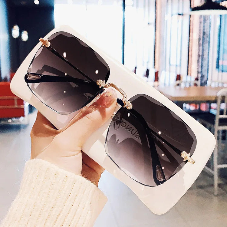 2023 Luxury Trendy Sunglasses for Women Rimless Shades Sun Glasses Retro Vintage Fashion Sunglasses in Stock
