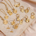 Dreamshow Engraved Stripe Gold Plated Stainless Steel Heart Square Flower Pendant Necklace Trendy Jewelry Wholesale Necklace