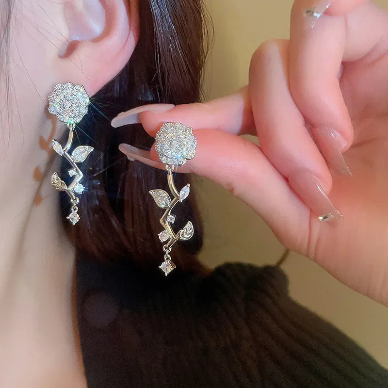 CAOSHI Exquisite Flowers Shaped Design Zircon Silver/Gold Plated Earrings for Engagement CZ Pendant Earrings Jewelry for Women