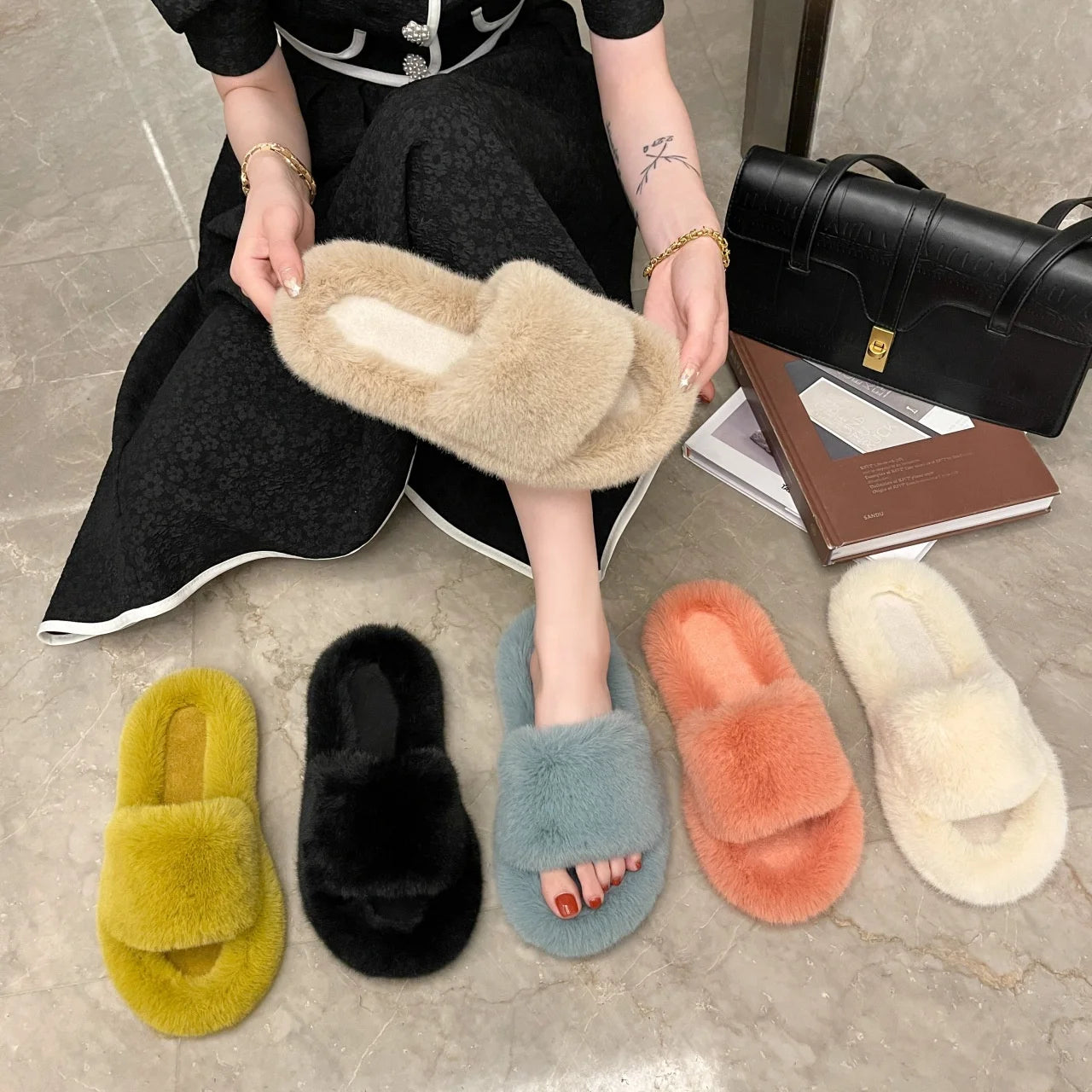 Women Ladies Girls Fashion Fluffy Faux Fur Plush Outdoor Anti-Slip Thick Sole Open Toes Slipper All Season