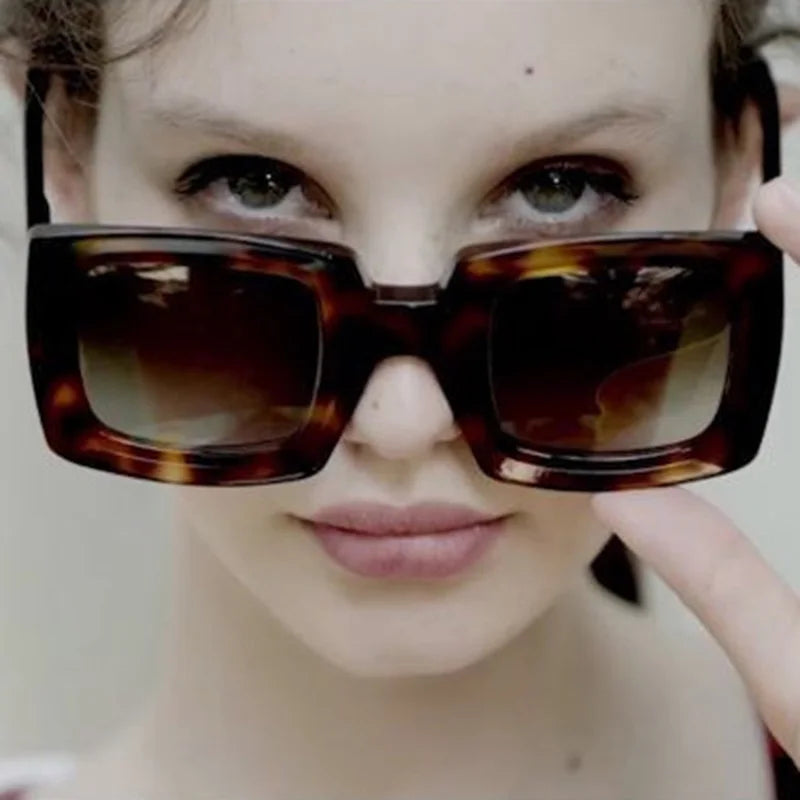 2024 New Designed Custom LOGO Big Oversized Frame Ladies Demi Color Rectangle Fashion Sunglasses UV400 PC Lenses