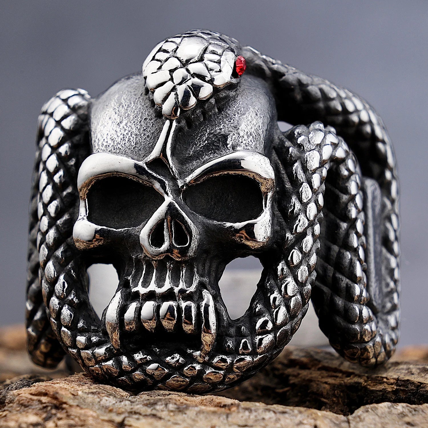 RTS Punk Style Stainless Steel Snake Skull Ring Fashion Red Gemstone Crystal Snake Wrap Skull Punk Jewelry
