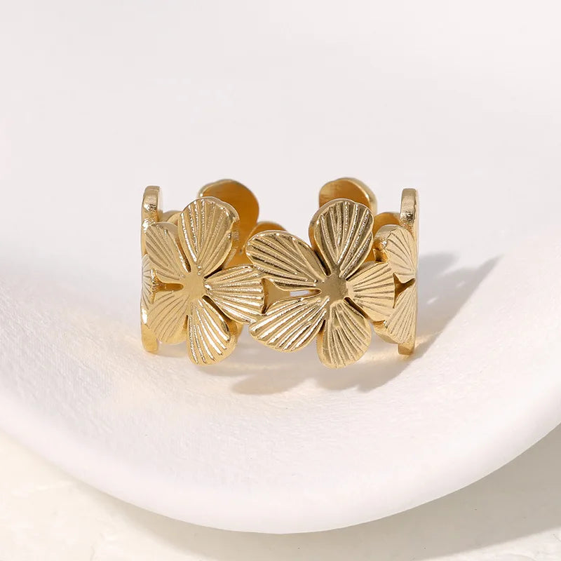 Beimai OEM Non-Fading 18K Gold Plated Flower Titanium Steel Ring Waterproof Stainless Steel Trendy Style