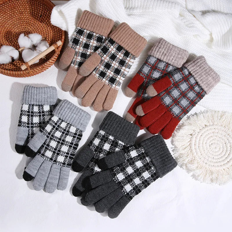 Touch Screen Plaid Gloves Women's Winter and Fleece Thickened Warm Knitting Gloves