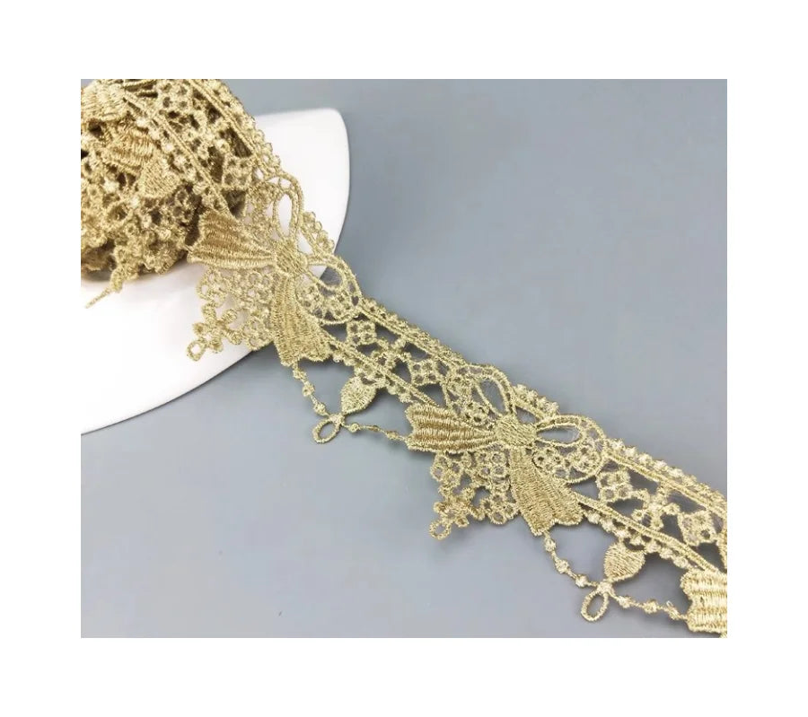 Wholesale 5cm Polyester Golden Hollowed Out Embroidery Bow Lace Trim Guipure Fabric for Wedding Dresses Garment Lace Roll
