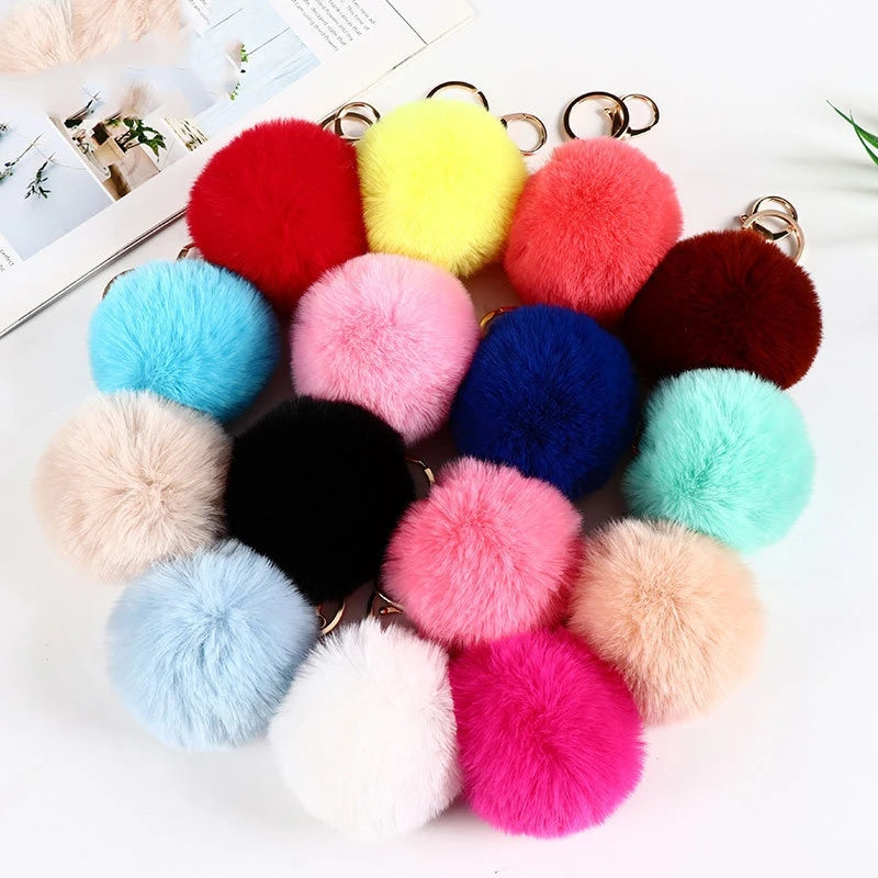 Factory Wholesale 51 Colors Soft Rabbit Furry Keychain 6 cm Size Fashion Bag Car Cellphone Decoration Pom Pom Fanda Brand