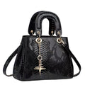 2022 Custom Factory Chain Wholesale Large Capacity Single Shoulder Handbags for Women Fashionable Cross-Body Bag Zipper Closure