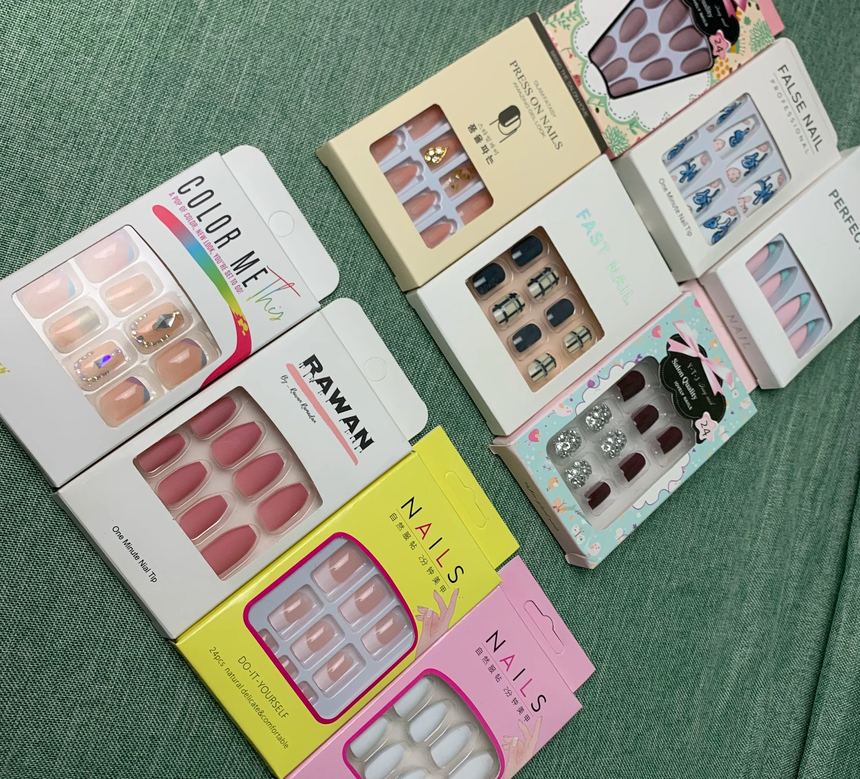 Eco-friendly 24pcs/Box Short ABS Nail Tips Designed Artificial Press-on Fingernails Square Pattern for Finger Vendor Offer