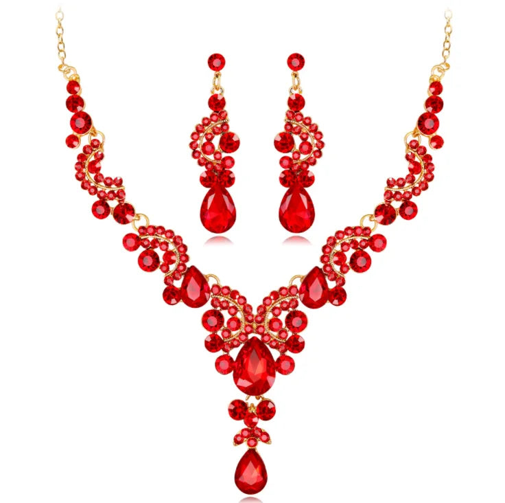Vintage Floral Shape Fancy Long Chain Bridal Necklace Heavy Link Chain made of Zinc Alloy for Anniversary Occasions