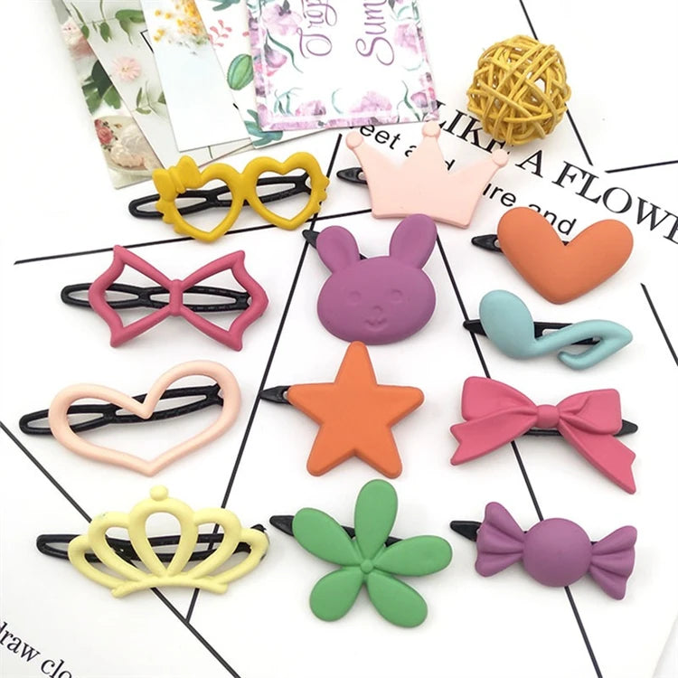 100PCS Sweet Colorful Plastic Star Hair Clips Floral Snap Hairpins for Children Sweet Candy Crown Hair Barrettes Clips for Girls