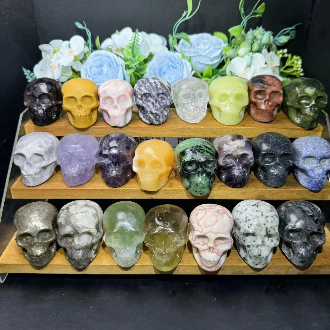 Natural Wholesale Price Crystal Carving Mixed Material 2inch Gemstone Skulls  for Gift