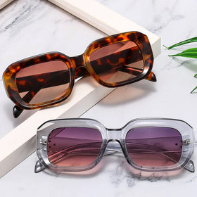 2025 New Retro Style Sunglasses with UV400 Protection Custom Logo Gray PC Frame Eyewear Gafas