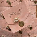 Pink Luxury Elegant Velvet Envelopes Acrylic Wedding Invitations Cards Wax Seal and Dried Flower for Mariage Party Quinceanera
