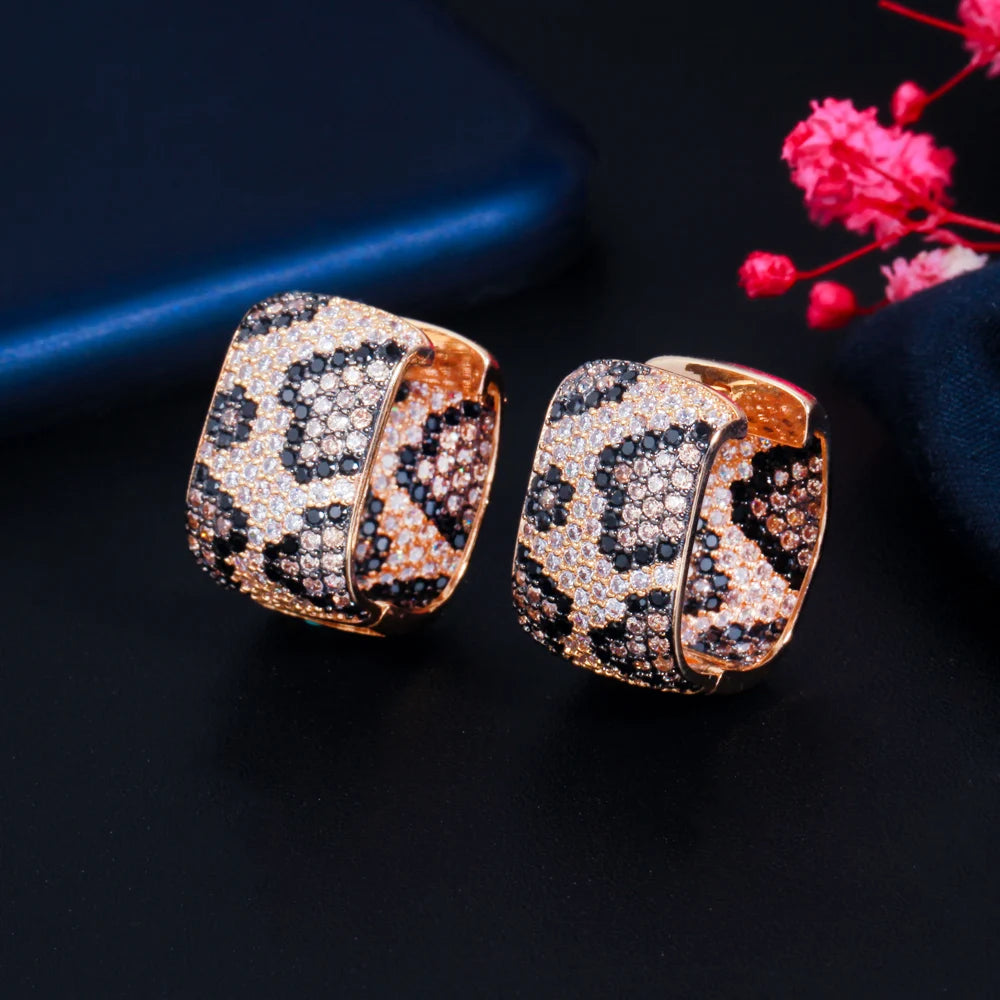 Double Sided Fashion Luxury Square Cubic Zircon Leopard Hoop Earrings for Women Wedding Party Exquisite Jewelry Earrings Gift
