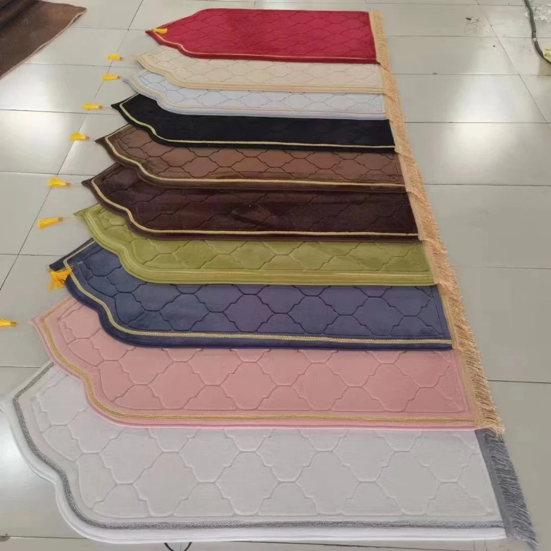 Special Shape Prayer Rug With Sponge Comfortable Prayer Mat With Emboss Design