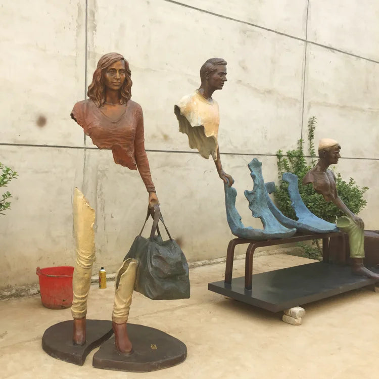 2022 Life Size Bronze Man Statue Modern Art Square Park Garden Outdoor Decoration Human Figure Sculpture