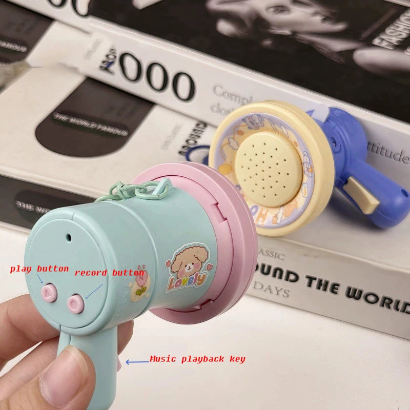 Hot Selling Mini Recording Speaker Keychain Vintage Plastic Handheld Player Backpack Pendant New Children's Toy Accessories