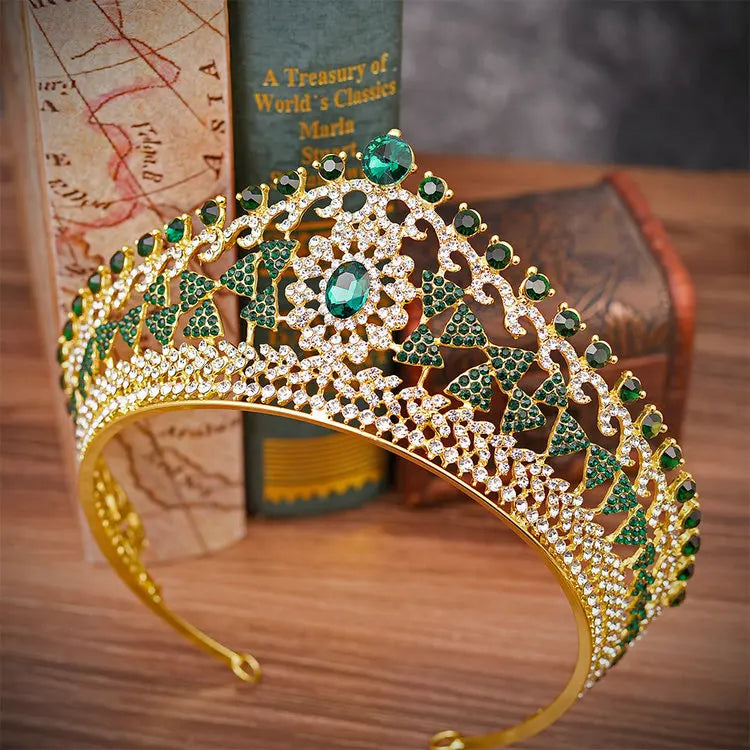 Qushine Luxury Girls' Rhinestone Pyramid Shape Bridal Tiara Crowns Alloy Headband Headpiece Wilderly Bride Kind's Crown