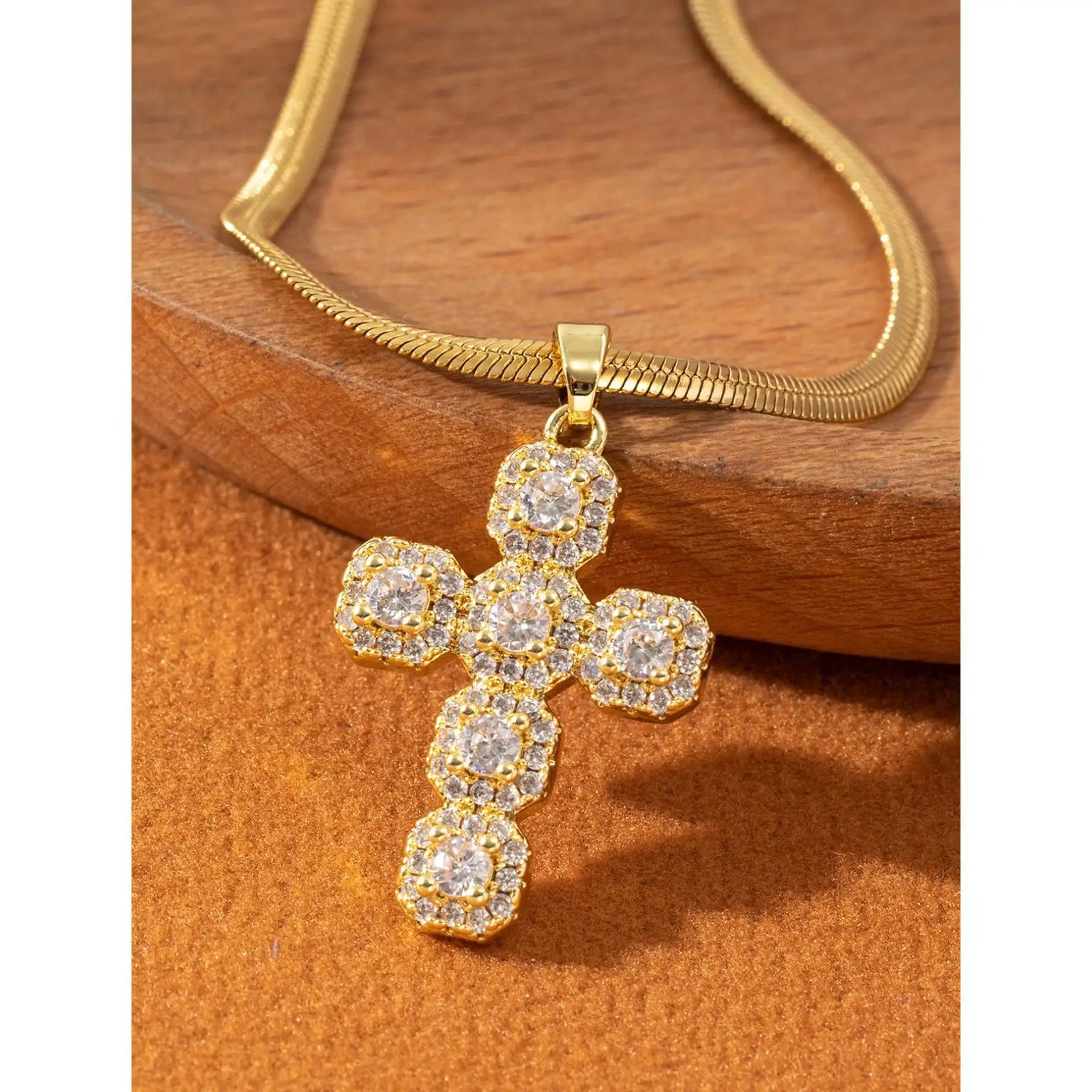 2025 Fashion Cross Necklace Zircon Charm Necklace 18K Gold Plated Brass Necklace Religious Jewelry for Women Girls