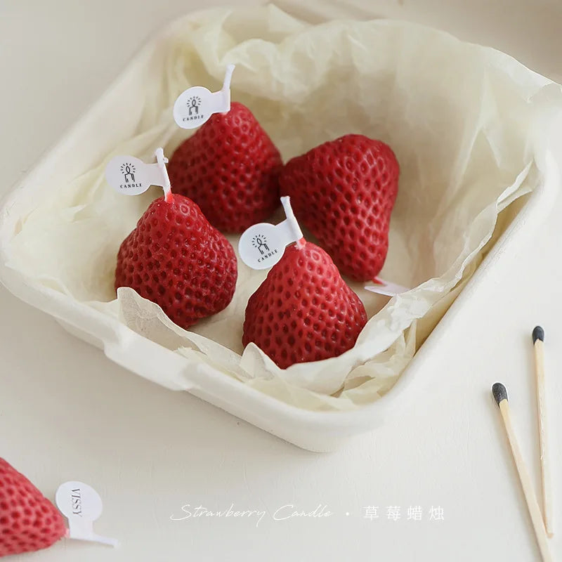 Handmade Soy Wax Strawberry Candle Creative Christmas Gift Set for Home Decor Aromatherapy Souvenir for Diwali Father's Day