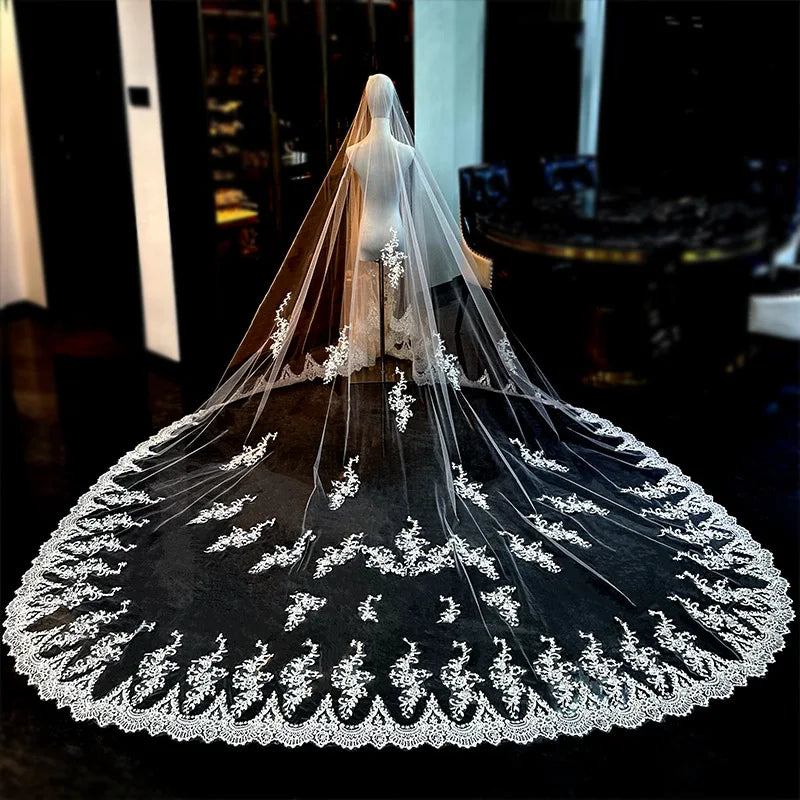 ROMANTIC Single Layer Long Big Tail Wedding Veil Car Bone Lace Super Bright Bridal Veil