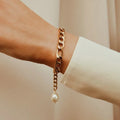Ins 18k Gold Plated Stainless Steel Figaro Chain Bracelets For Women Freshwater Baroque Pearl Bracelet