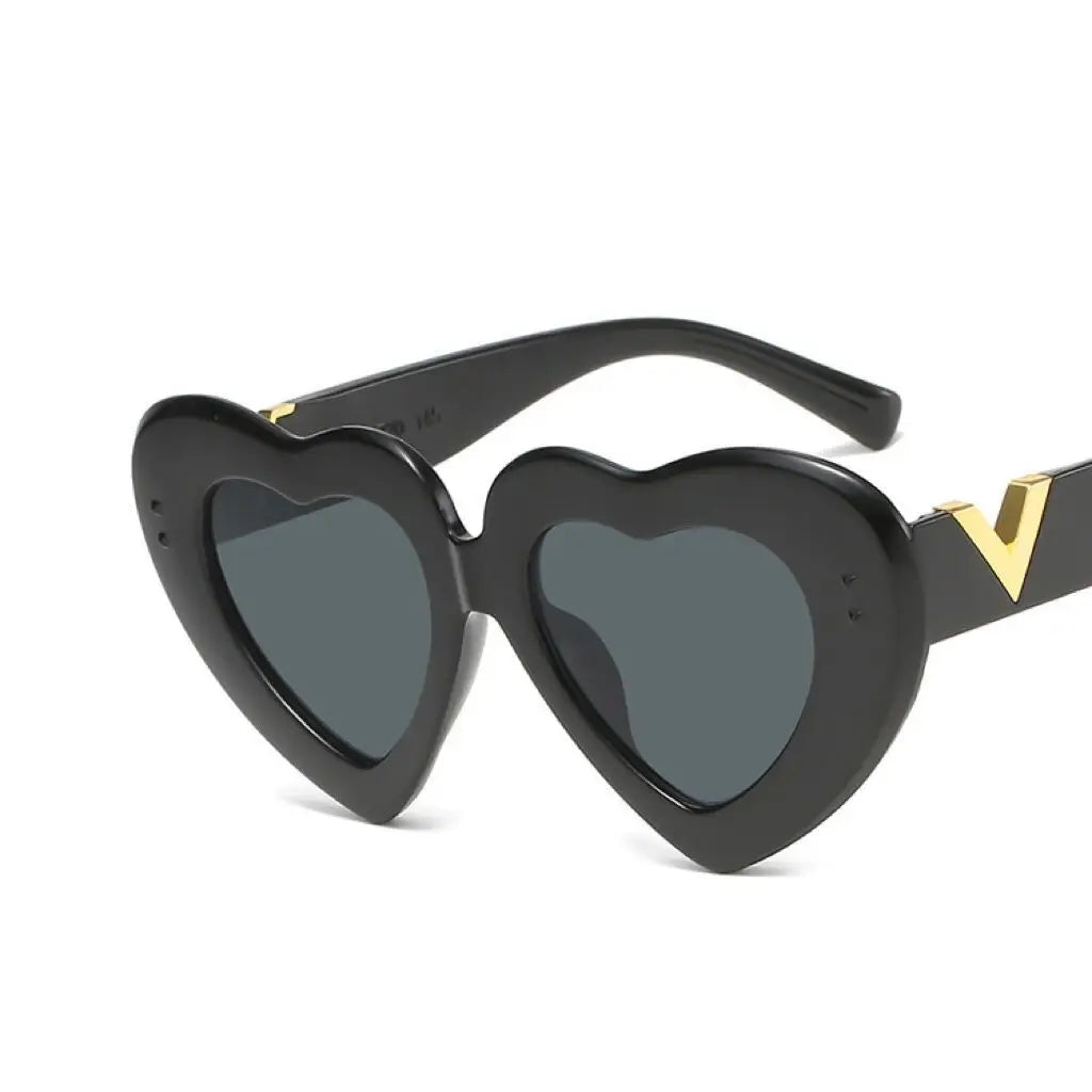 Hot Sales 2024 Ins Popular Women Heart Shape Frame Sexy Fashion Ladies Sunglasses