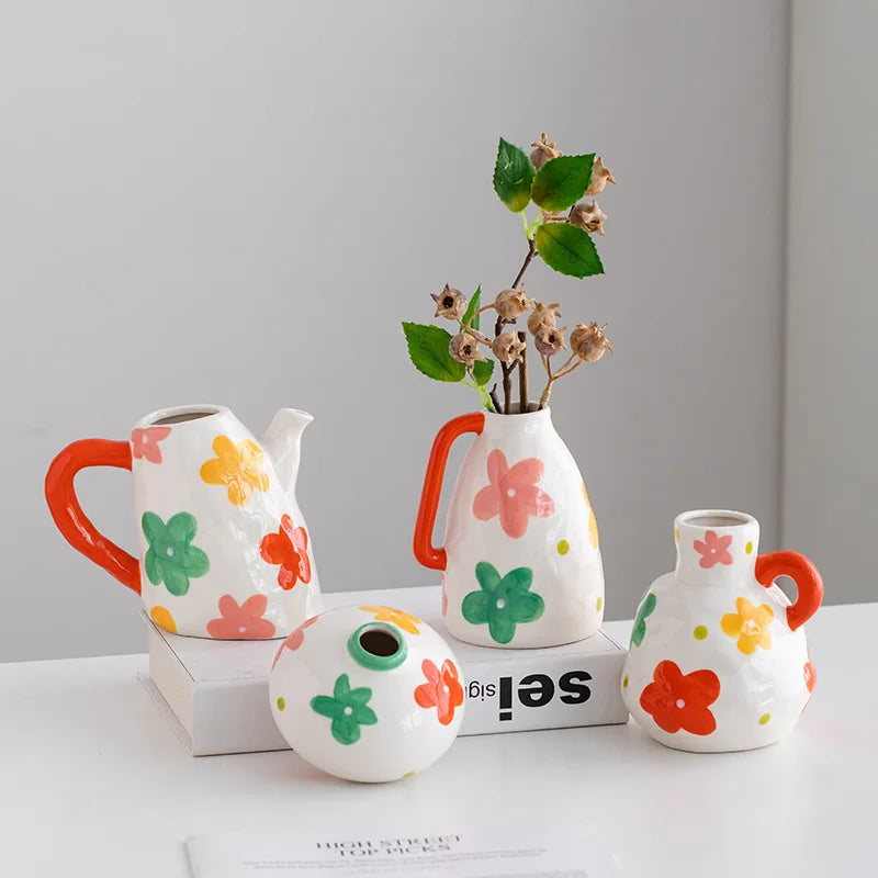 Hand-Drawn Modern Minimalist Ceramic Vase Fresh Hydroponic Flowers Dried Ornaments for Living Room Desktop Flower Arrangements