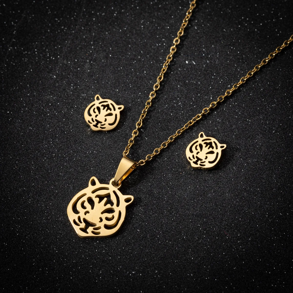 SC Popular Animal Necklace Earrings Set Trendy Stainless Steel Lion Necklace Gold Silver Puppy Koala Tiger Necklace for Unisex