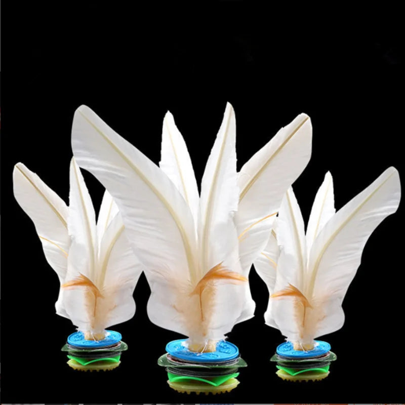 Wholesale Customized Kick Feather Shuttlecocks from China for Sports & Exercise