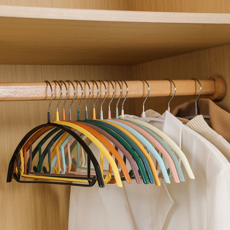 Spot Wholesale Black Dress PVC Hanger Metal Hanger Clothes Supplier Steel Adult Coat Hangers