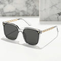 UV400 Fashion Luxury Designer Shades Sunglasses with Large Square Frame and Metal Chain PC Material Wholesale for Women Men