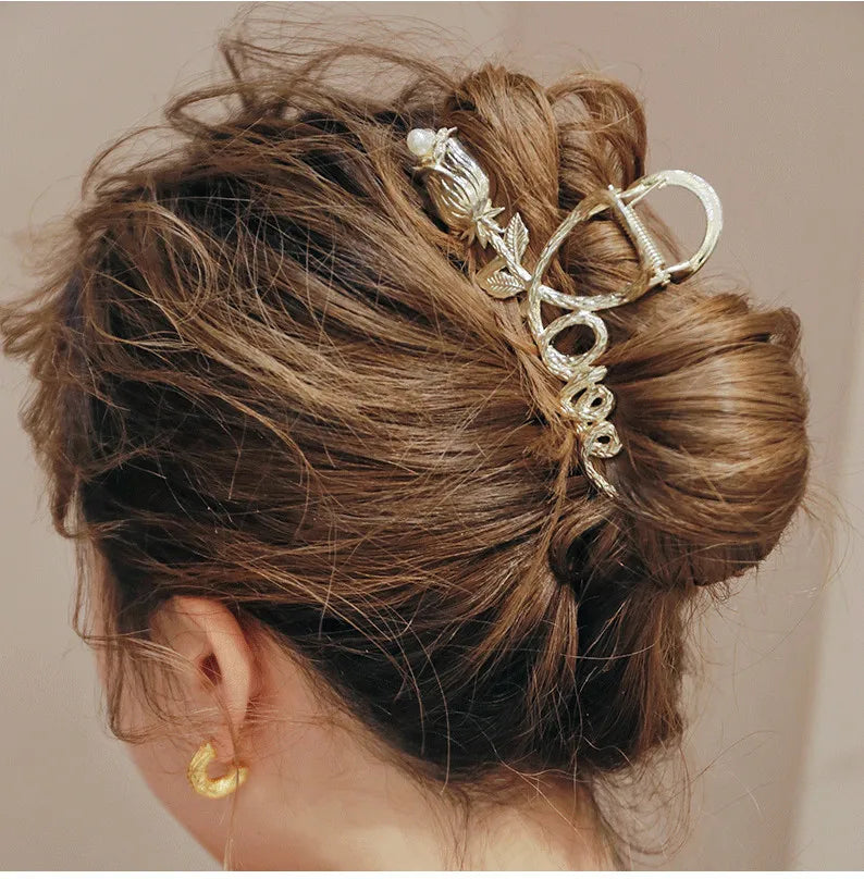 Women Claw Clips Flower Shapes Claw Hair Clip for Women Metal Shark Clamp Hair Accessories Hairgrips