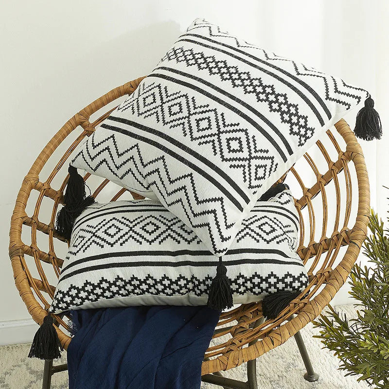 Amity Manufacturer Wholesale Chenille Jacquard Throw Pillow Cover Polyester Luxury Decor Home Sofa Cushion Cover