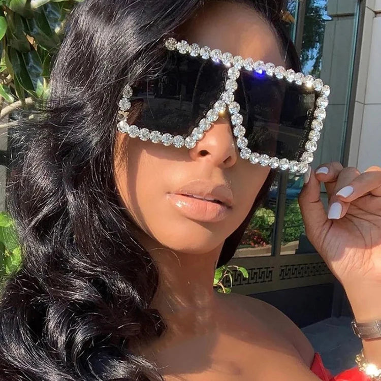 Hot Sale Luxury Wholesale Shades Girl Women Trendy Oversized Diamond Ready to Ship Bling Women Square Big Rhinestone Sunglasses