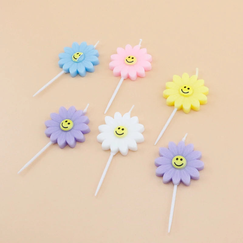 New Design Colorful Art Daisy Shaped Birthday Cake Candles With Holders