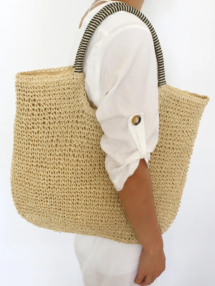 Women's Summer Beach Messenger Tote Bag Handmade Woven Straw Bag Large Capacity Lining Zipper Closure Basket Shopping Bag
